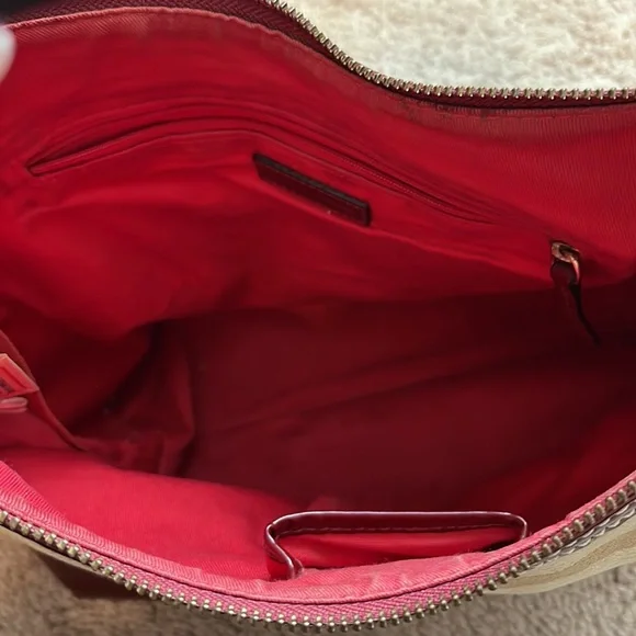 Dooney & Bourke Large Nikki Hobo bag. - Picture 13 of 16